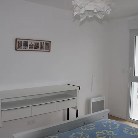 Neuf T2 Avec Balcon En Centre A 800 M De La Notre-Dame-de-Monts